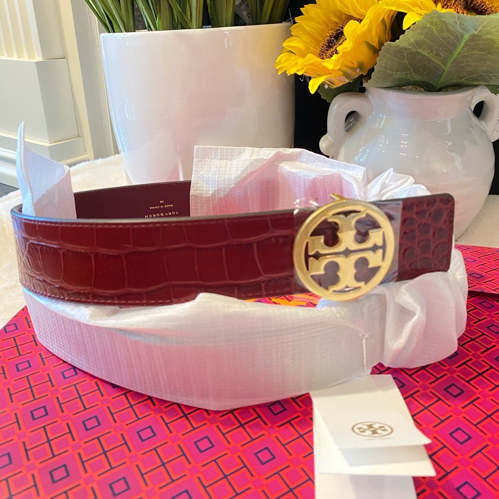 ✨NEW✨Tory Burch 1 1/2" EMBOSSED DOUBLE 'T' BELT